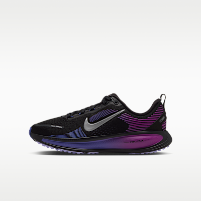 Nike Vomero 18 Big Kids' Road Running Shoes. Nike.com
